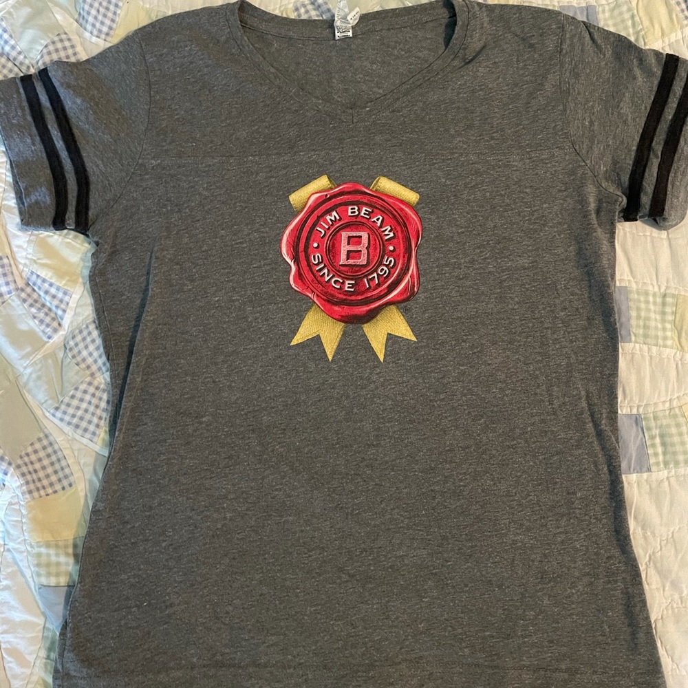 Jim Beam women’s graphic tee size medium